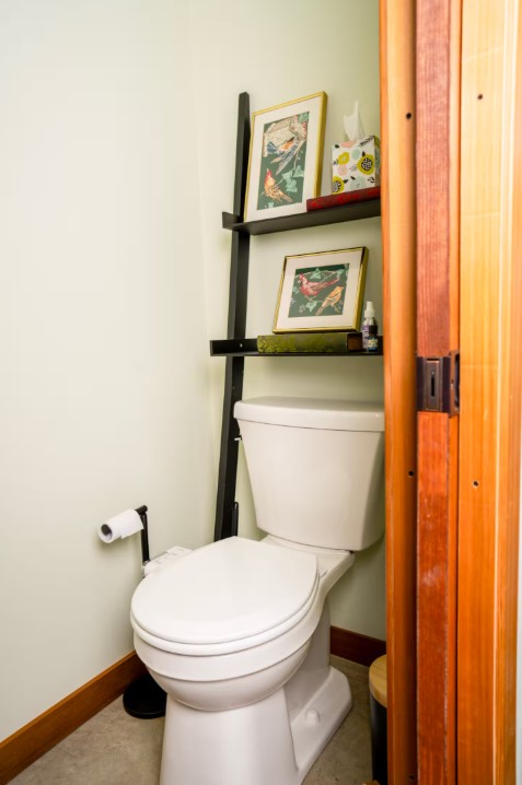 Bathroom vanity