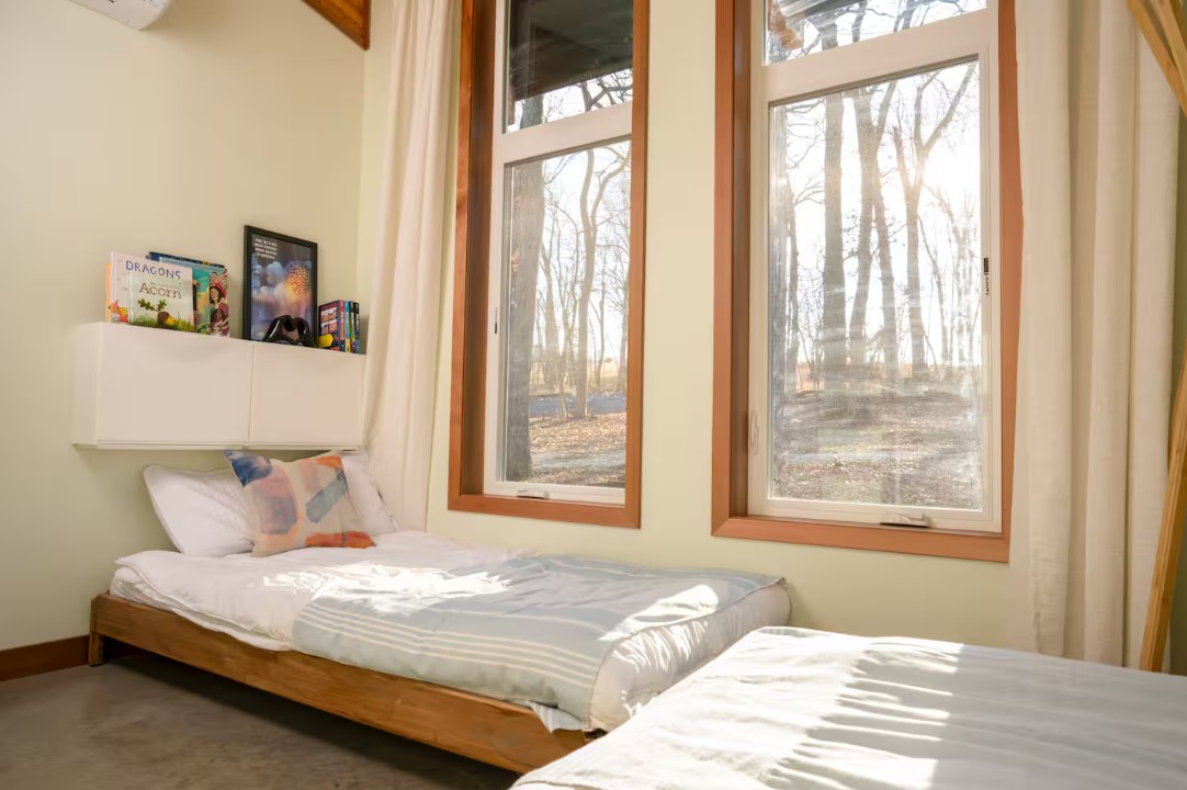 Cozy bedroom detail